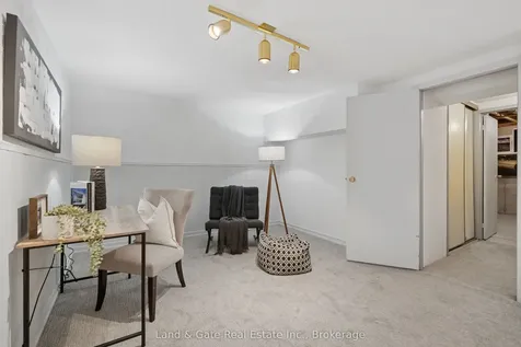 1286 Pinehurst Avenue Oshawa ON L1H 8G5