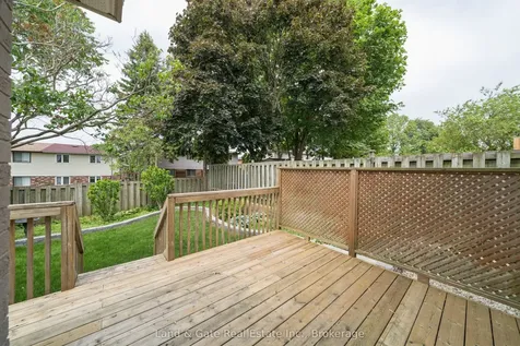 1286 Pinehurst Avenue Oshawa ON L1H 8G5