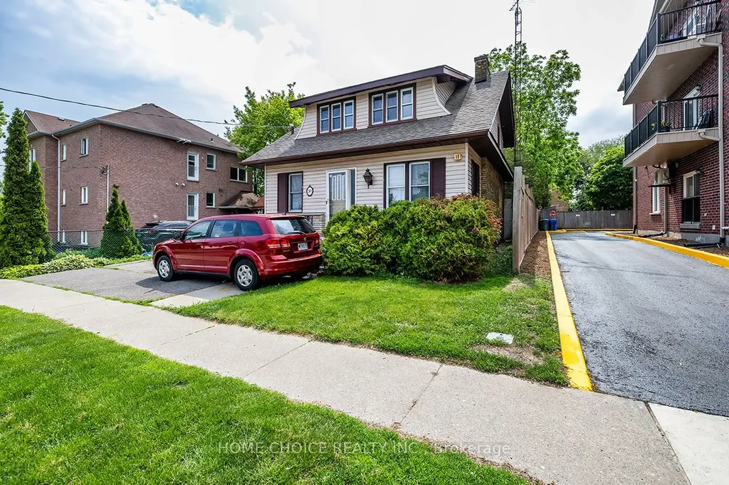 30 Grenfell Street Oshawa ON L1J 4V8
