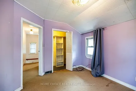 30 Grenfell Street Oshawa ON L1J 4V8