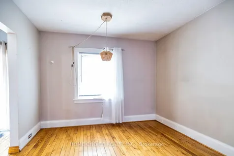 30 Grenfell Street Oshawa ON L1J 4V8