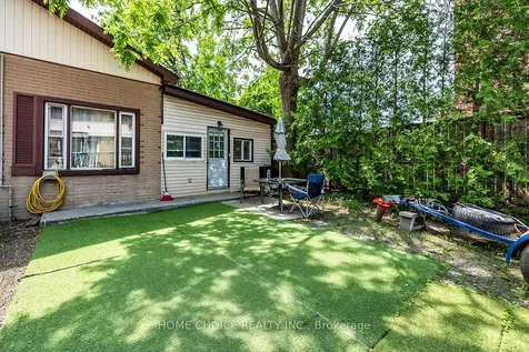 30 Grenfell Street Oshawa ON L1J 4V8