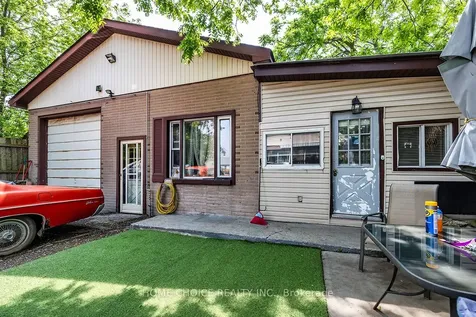 30 Grenfell Street Oshawa ON L1J 4V8