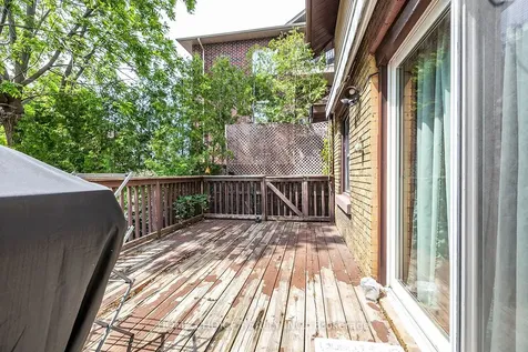 30 Grenfell Street Oshawa ON L1J 4V8