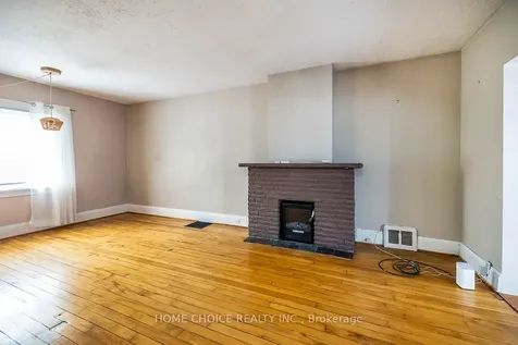 30 Grenfell Street Oshawa ON L1J 4V8