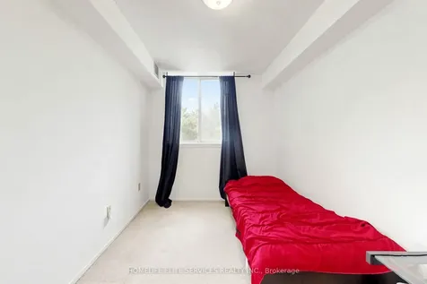 120 Dundalk Drive Toronto ON M1P 4V9