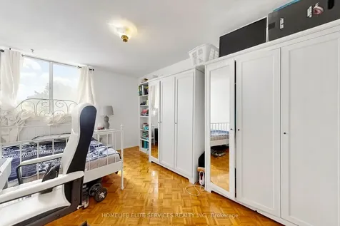 120 Dundalk Drive Toronto ON M1P 4V9