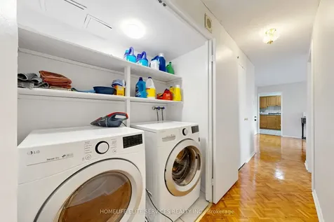 120 Dundalk Drive Toronto ON M1P 4V9