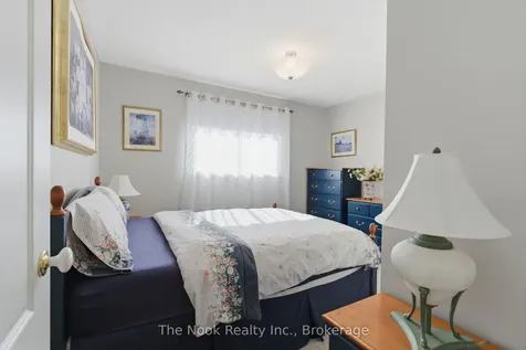 70 Beacham Crescent Clarington ON L1B 1N1