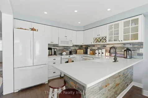 70 Beacham Crescent Clarington ON L1B 1N1