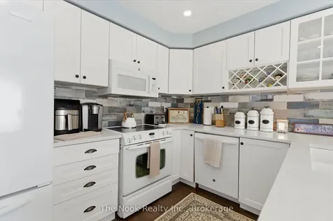 70 Beacham Crescent Clarington ON L1B 1N1