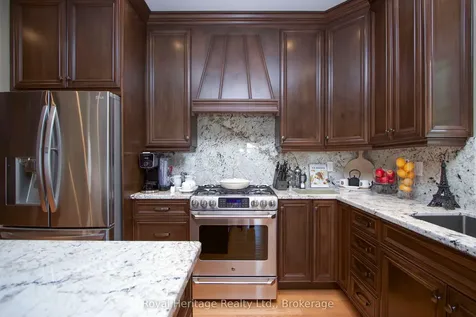 36 Earl Cuddie Boulevard Scugog ON L9L 1T4