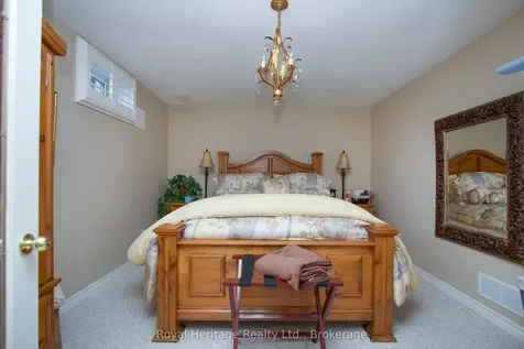 36 Earl Cuddie Boulevard Scugog ON L9L 1T4