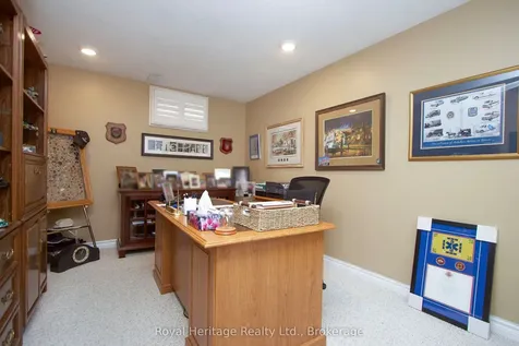 36 Earl Cuddie Boulevard Scugog ON L9L 1T4
