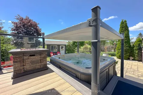 36 Earl Cuddie Boulevard Scugog ON L9L 1T4