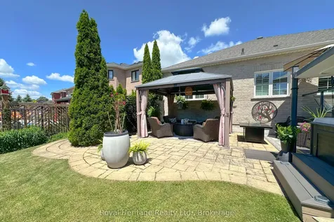 36 Earl Cuddie Boulevard Scugog ON L9L 1T4