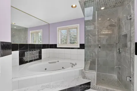 15 Clydebank Boulevard Toronto ON M1T 3B4