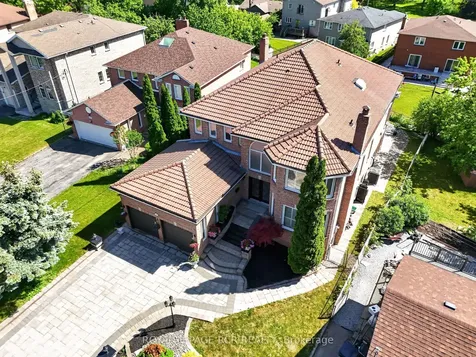 15 Clydebank Boulevard Toronto ON M1T 3B4