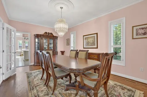 15 Clydebank Boulevard Toronto ON M1T 3B4
