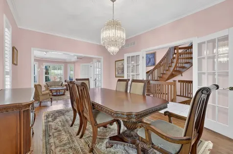 15 Clydebank Boulevard Toronto ON M1T 3B4