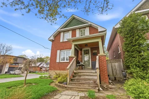 114 Mclaughlin Boulevard Oshawa ON L1G 2P3