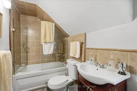 114 Mclaughlin Boulevard Oshawa ON L1G 2P3