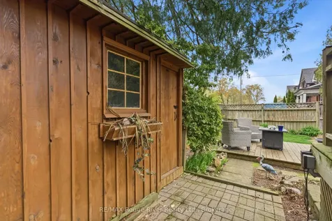 114 Mclaughlin Boulevard Oshawa ON L1G 2P3