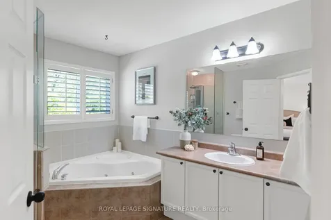 91 Harrongate Place Whitby ON L1R 3E5