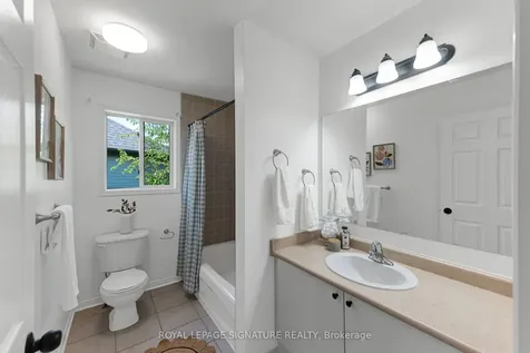 91 Harrongate Place Whitby ON L1R 3E5