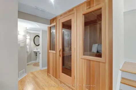 91 Harrongate Place Whitby ON L1R 3E5