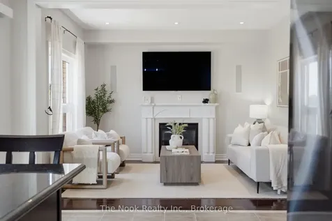 385 Longworth Avenue Clarington ON L1C 0E2