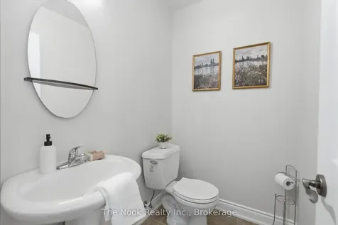 385 Longworth Avenue Clarington ON L1C 0E2