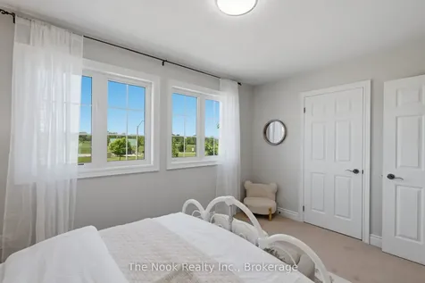 385 Longworth Avenue Clarington ON L1C 0E2