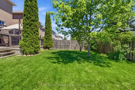 385 Longworth Avenue Clarington ON L1C 0E2