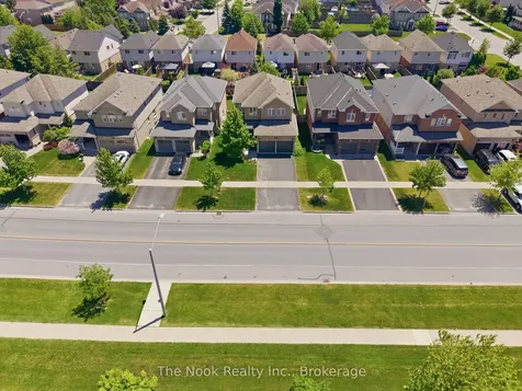 385 Longworth Avenue Clarington ON L1C 0E2