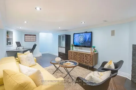 105 Catalina Drive Toronto ON M1M 1K7