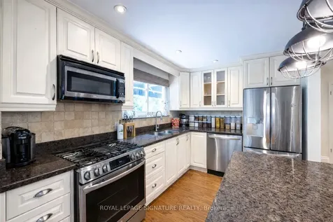 105 Catalina Drive Toronto ON M1M 1K7