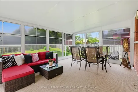 1165 Windgrove Square Pickering ON L1X 2S6