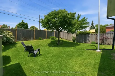 1165 Windgrove Square Pickering ON L1X 2S6