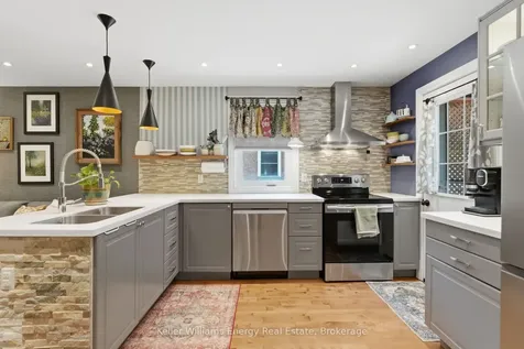 306 Courcellette Avenue Oshawa ON L1H 2E5