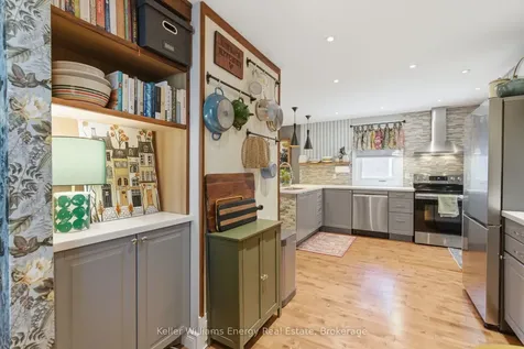 306 Courcellette Avenue Oshawa ON L1H 2E5