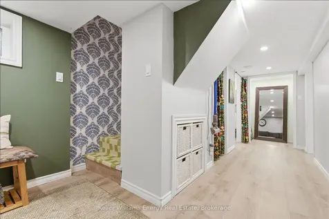 306 Courcellette Avenue Oshawa ON L1H 2E5
