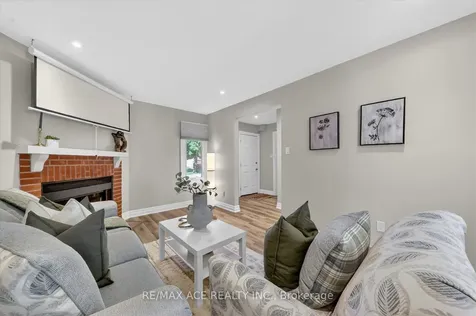 23 Chalmers Crescent Ajax ON L1S 5Z5