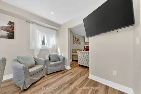23 Chalmers Crescent Ajax ON L1S 5Z5