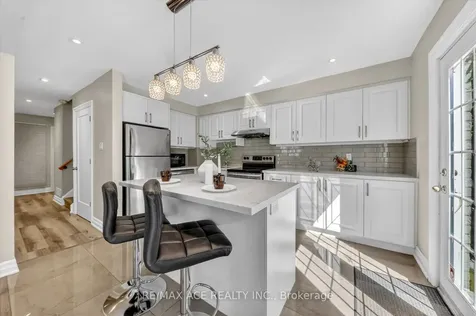 23 Chalmers Crescent Ajax ON L1S 5Z5