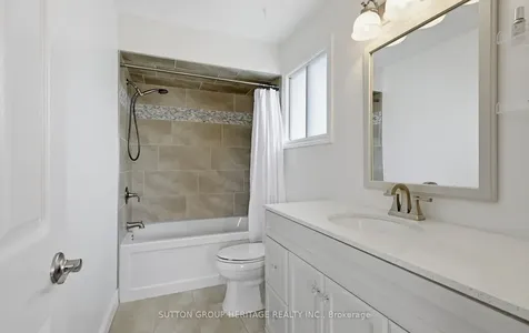 680 Eramosa Crescent Pickering ON L1V 5N4
