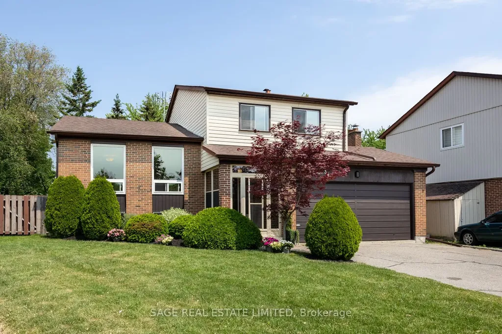 34 Carter Crescent Whitby ON L1N 6C4