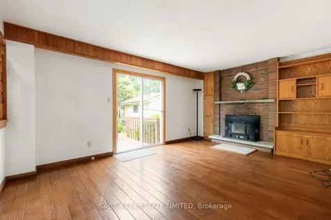 34 Carter Crescent Whitby ON L1N 6C4