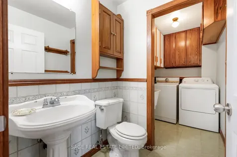 34 Carter Crescent Whitby ON L1N 6C4