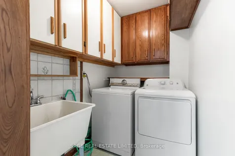 34 Carter Crescent Whitby ON L1N 6C4